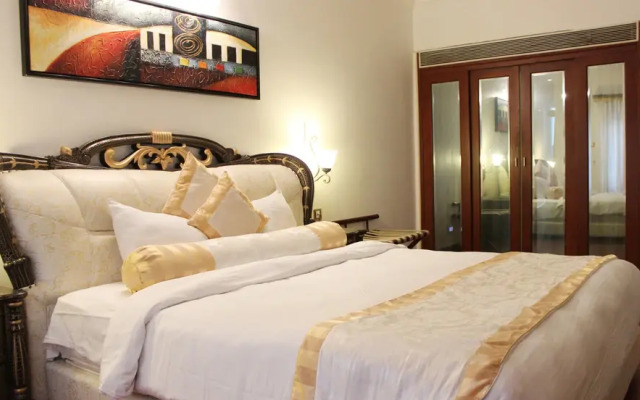 White Pearl Suites