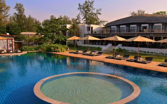 Twin Lotus Resort and Spa - Adults Only