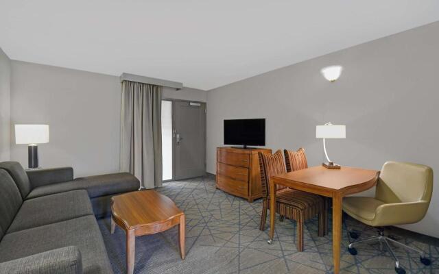 Embassy Suites by Hilton Detroit Livonia Novi