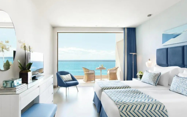 Отель Ikos Oceania