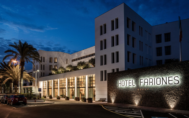 Hotel Fariones