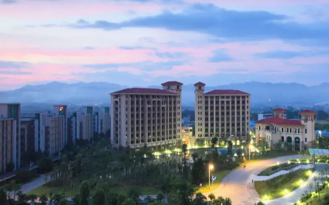 Fusion Hotel Amp; Resort