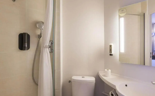 B&B HOTEL Auxerre Monéteau