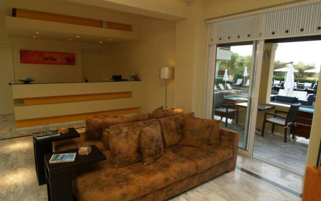 Serenity Luxury Boutique Hotel Agrilia