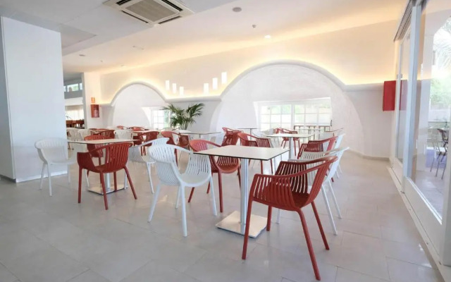 azuLine Hotel Bergantín