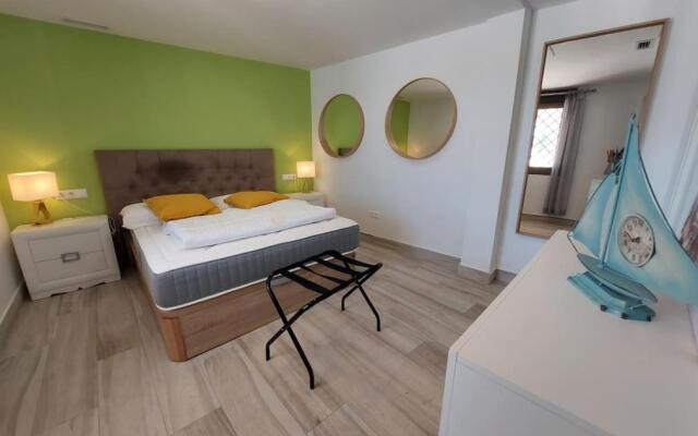Sun-Ray Apartment