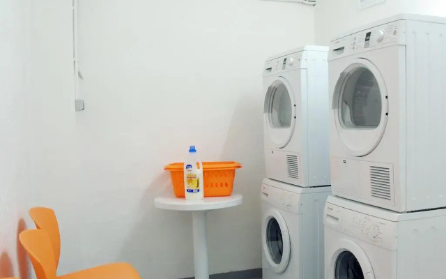 Inter Apartments