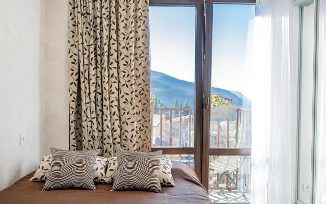 On Voznesenskaya 3A Street Apartment