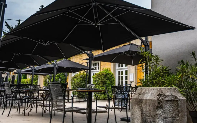 Le Chateau De Candie