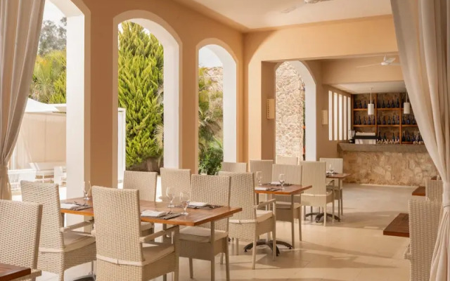 JAZ Neo Almazino Hotel, Almaza Bay