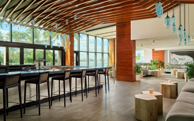 Waterstone Resort & Marina Boca Raton, Curio Collection by Hilton