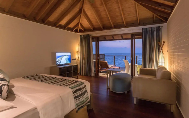 Vilamendhoo Island Resort & Spa