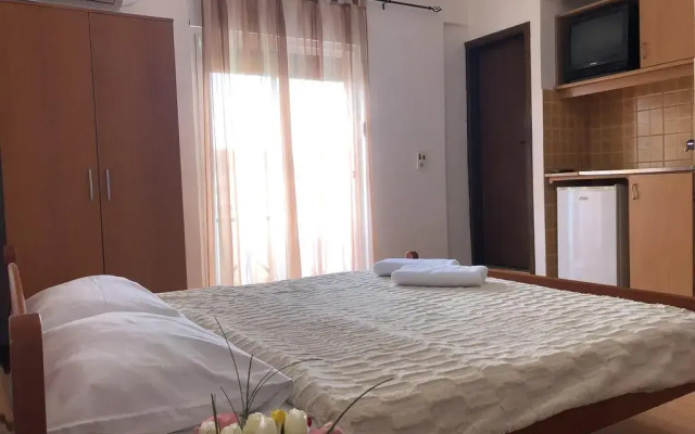 Lazorja Rooms