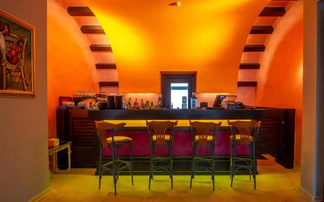 Phoenicia Express Hotel
