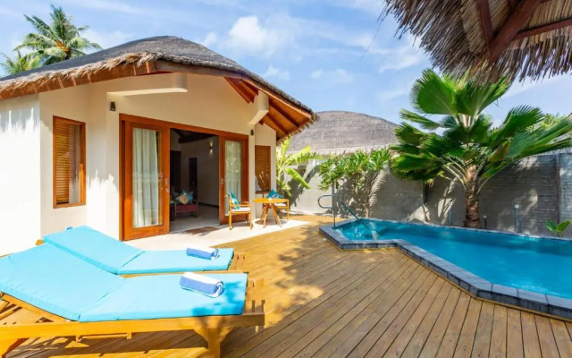 Furaveri Maldives Hotel