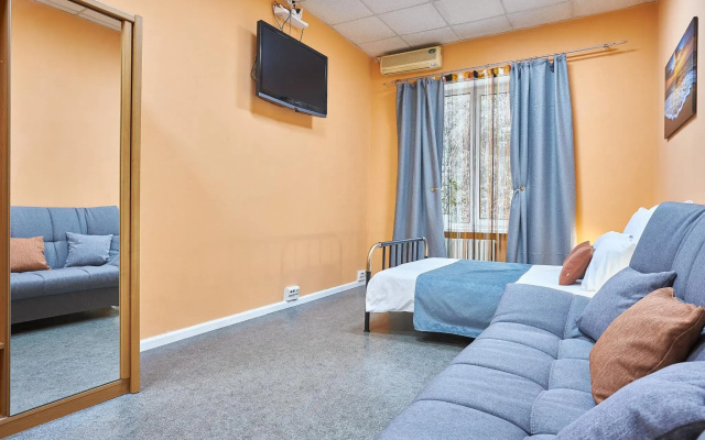 Apartamenty Scast'e zit' v centre Sevastopola na ul. Bol'saa Morskaa, d.41