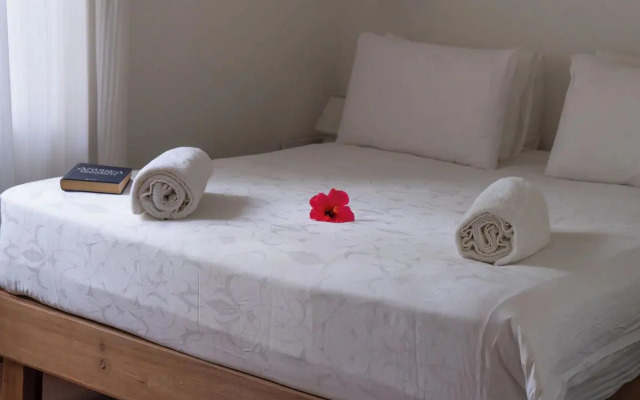 Vaali Maldives Island Escapes & Dive Guest House