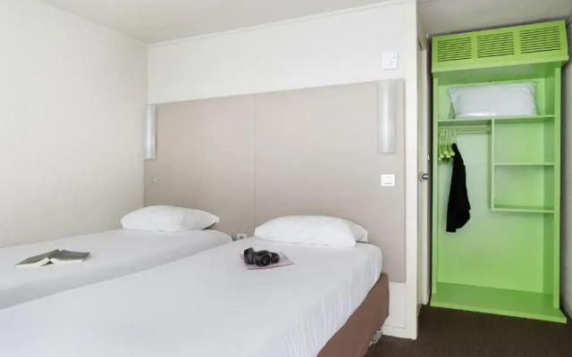 Campanile Morangis Orly Hotel