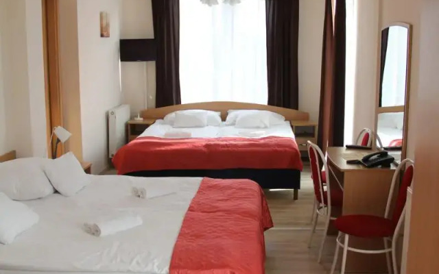 Rose City Hotel