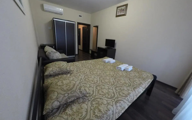 Doma Moskvyi V Suhume Hotel