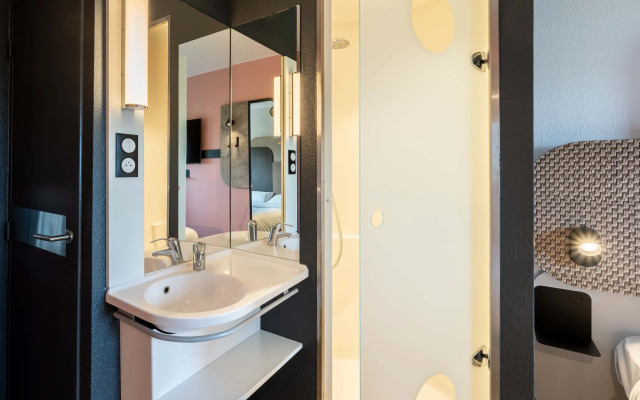 B&B Hotel Calais Terminal Cite Europe 2 etoiles