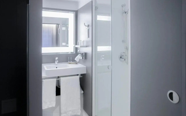 Novotel Suites Wien City Donau Hotel