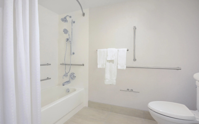 Holiday Inn Express Nashville Airport by IHG