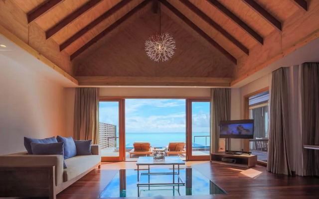 Hideaway Beach Resort & Spa