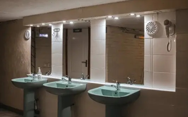 Kamensk-Uralskij Hostel