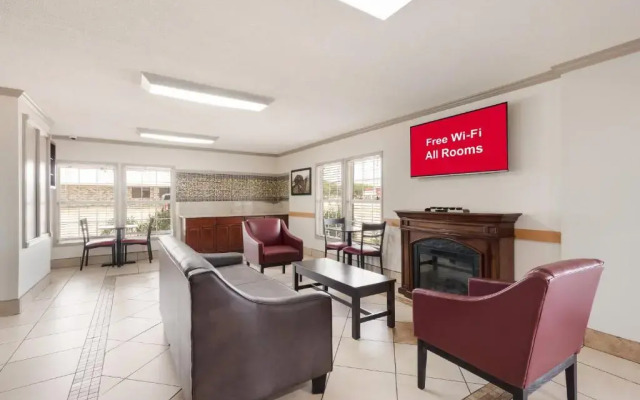 Red Roof Inn College Station