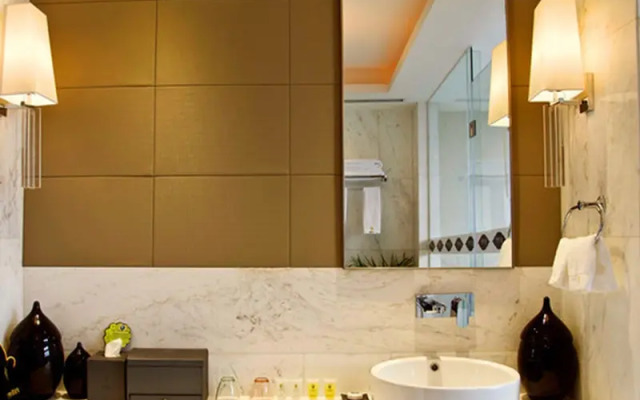 Lanting Fashionable Hotel