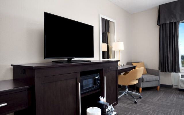 Hampton Inn by Hilton Hallandale Beach Aventura