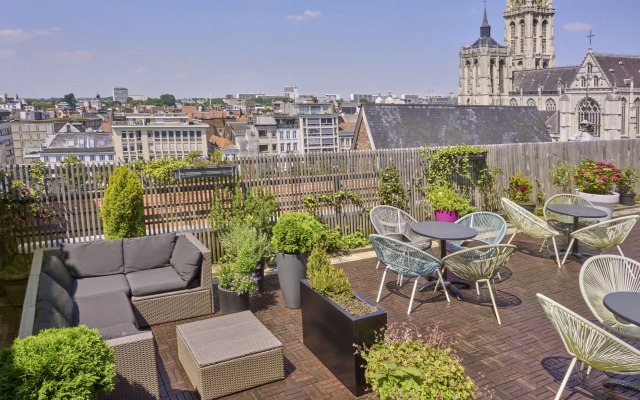 Hilton Antwerp Old Town