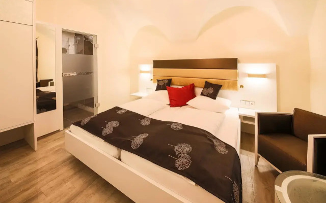 Ambiance Hotel