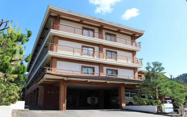 Miyajima Seaside Hotel