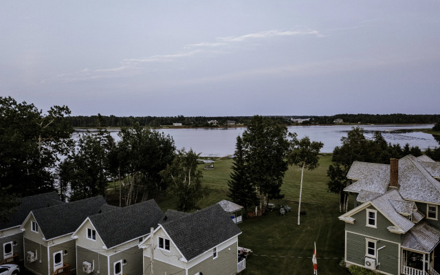 Briarwood Coastal Cottages & Lodge