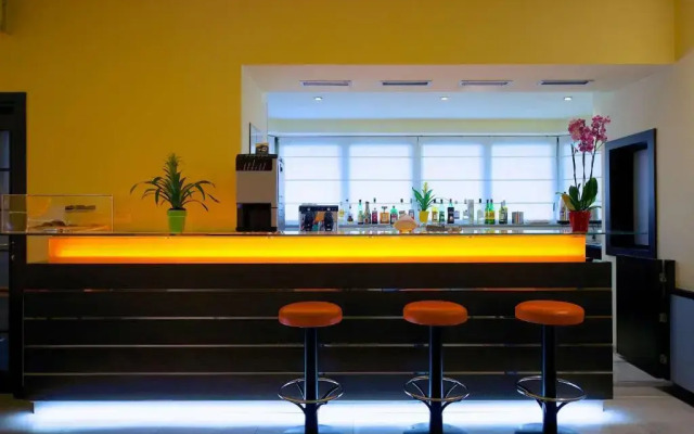 Best Western Crystal Palace Hotel