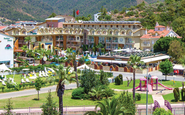 Exelsior Beach Aparthotel