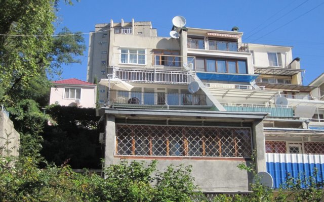 U Medved'-Goryi Apartments