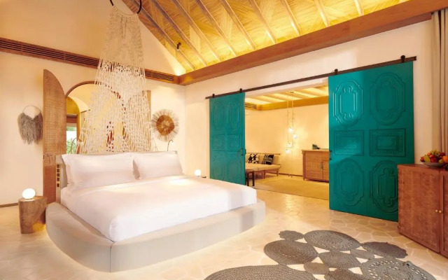 Sirru Fen Fushi Private Lagoon Resort