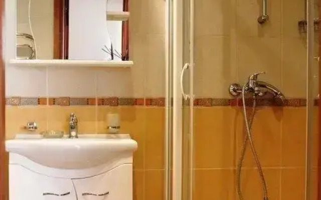 4 Sezona Hotel