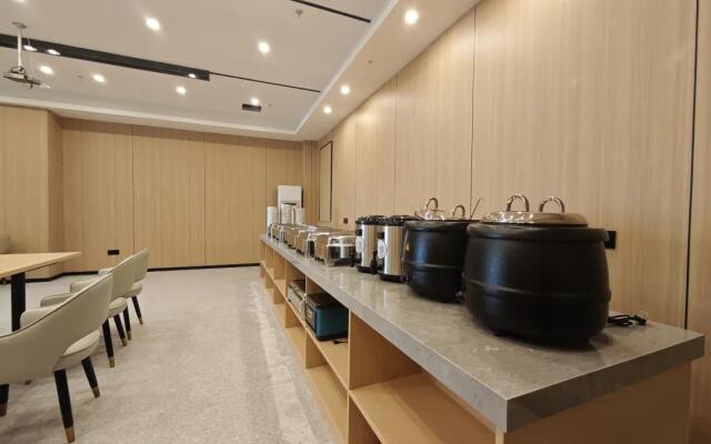 Allin Hotel (Sanmen Jiahui Plaza)