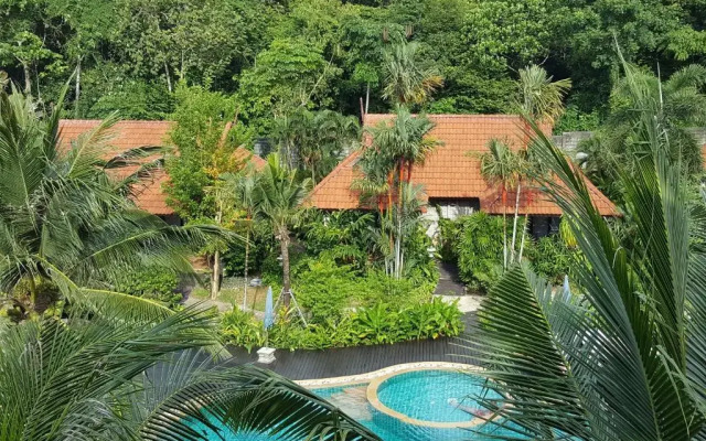 Tropicana Lanta Resort Hotel
