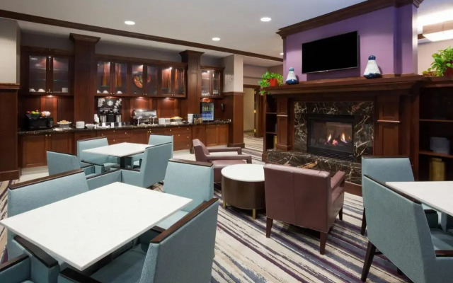 Sheraton St. Paul Woodbury Hotel