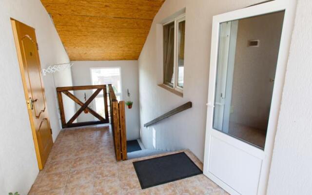 Rita Guest House
