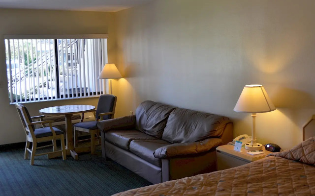 Cypress Cove Nudist Resort & Spa