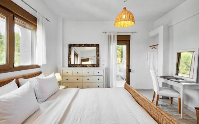 Sanidiamonds Apartments & Studios