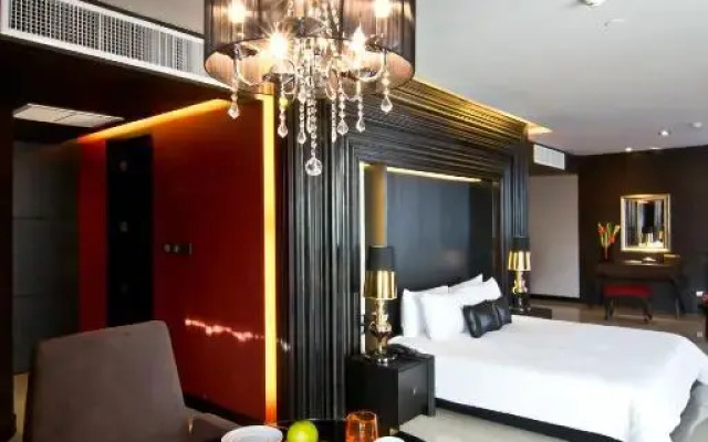 Tsix5 Hotel