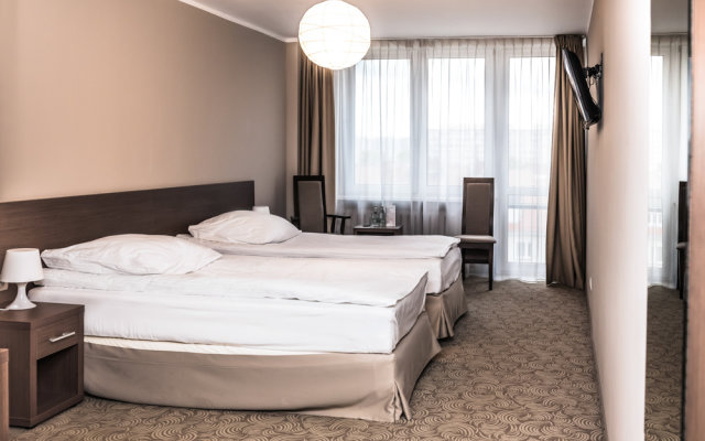 Отель Wieniawa Польша, Вроцлав - отзывы, цены и фото номеров - забронировать отель Wieniawa онлайн комната для гостей