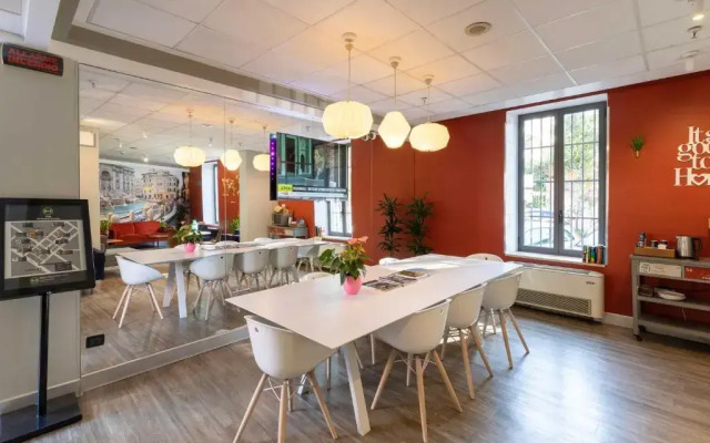 Отель B&B Hotel Roma Tuscolana San Giovanni